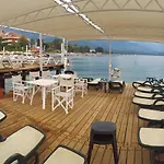 Hotel Golden Lotus 4*