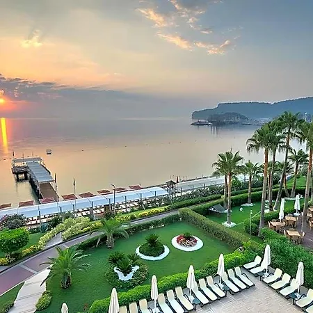 Golden Lotus Kemer