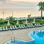 Hotel Golden Lotus 4*